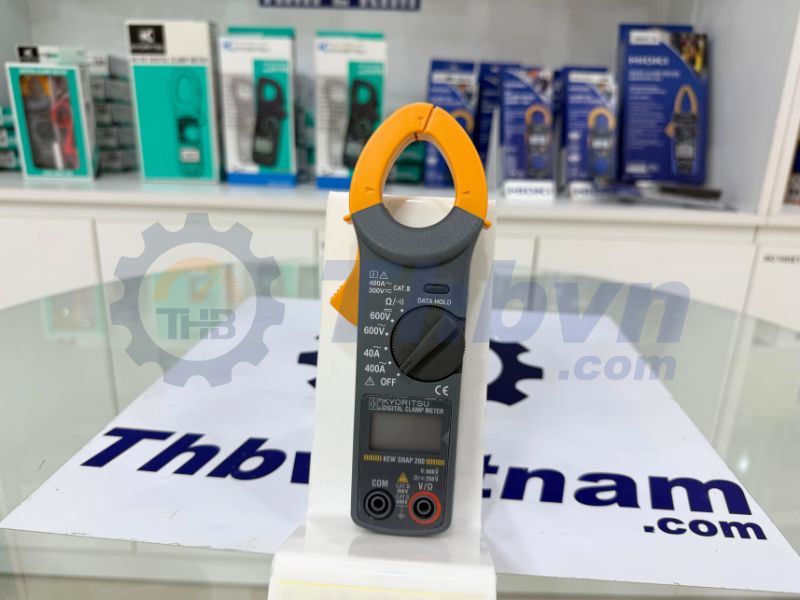 Kyoritsu KT200 rất tiện lợi, dễ dàng bỏ túi mang theo bên người