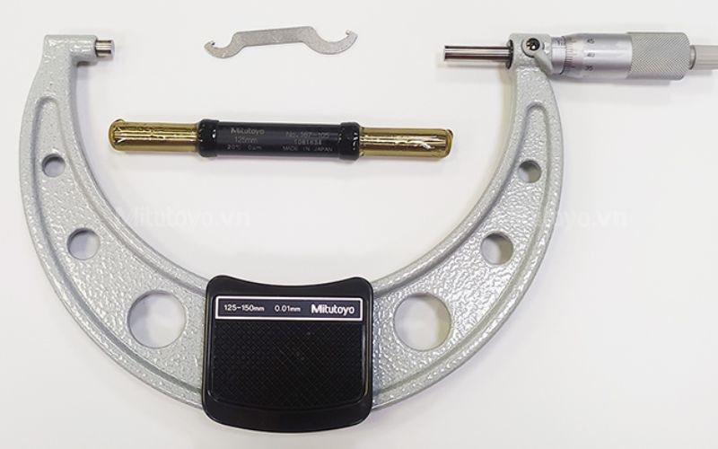 Mitutoyo 103-142-10 được nhiều thợ cơ khí tin dùng 