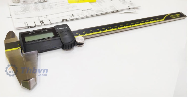 Thước kẹp Mitutoyo 500-172-30 thiết kế tiện dụng, sử dụng đơn giản 