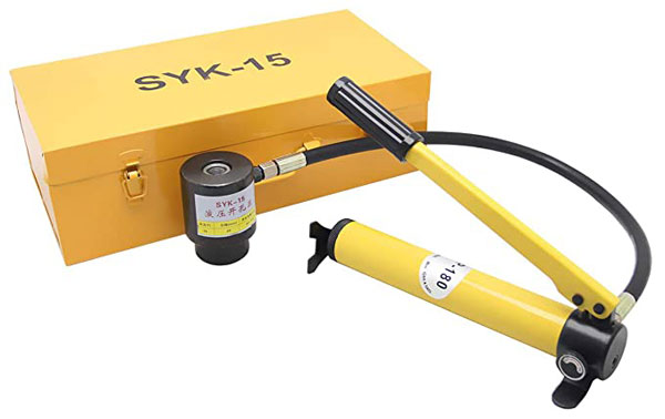 Máy đột thủy lực SYK-15 sở hữu kiểu dáng thon gọn, dễ di chuyển 