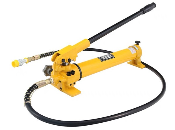 Bơm thủy lực bằng CP-700B