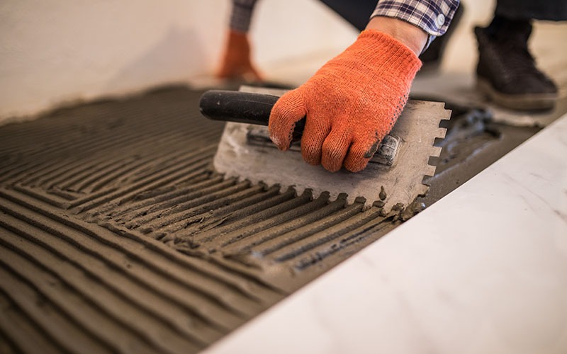Xác định điểm bắt đầu lát gạch giúp đảm bảo tính đối xứng, thẩm mỹ của tổng thể