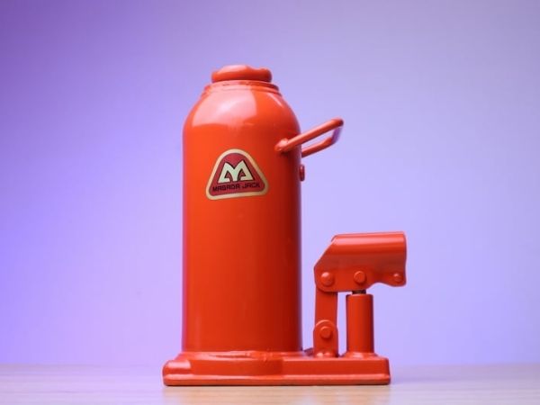 Con đội Masada MH-15 thiết kế từ thép hợp kim chắc chắn