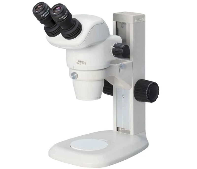 Thiết kế bền chắc của kính hiển vi soi nổi Nikon SMZ745