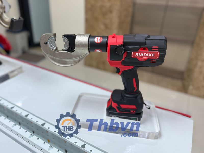 CDY-300B có thiết kế nhỏ gọn, trọng lượng nhẹ
