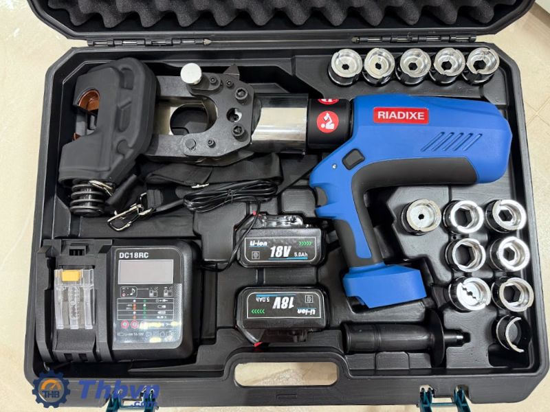 Bộ sản phẩm máy ép cốt kiêm cắt cáp thủy lực dùng pin EZ-400/55