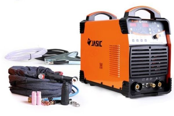 Máy hàn Jasic TIG 315PACDC E303 làm việc linh hoạt