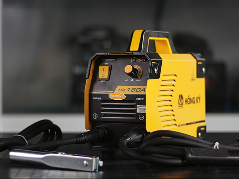 Máy hàn Hồng Ký HK 160A sở hữu thiết kế gọn nhẹ 