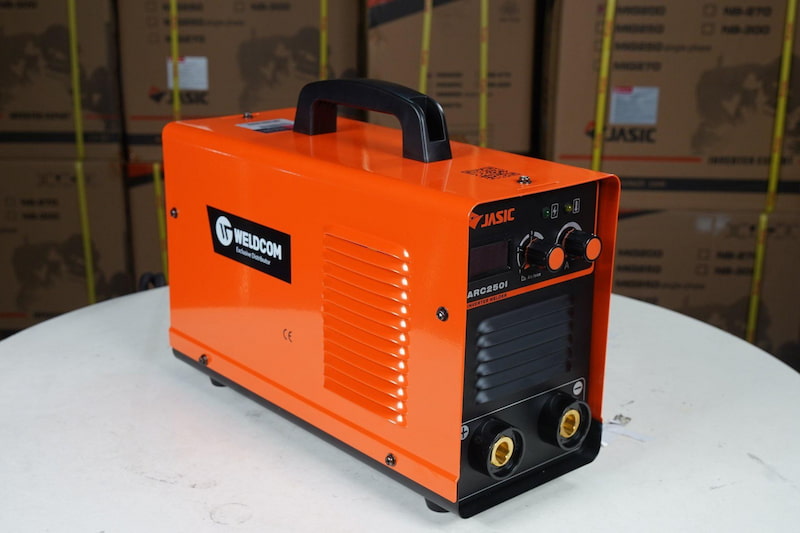 Jasic ARC 250I vận hành ổn định, xử lý đa dạng các loại vật liệu 