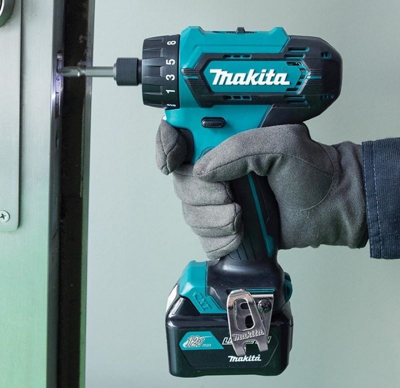 Makita DF033DZ chắc chắn, mạnh mẽ 