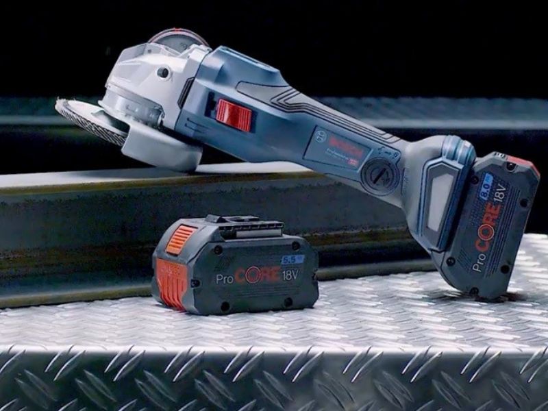 Bosch GWS 18V-15 SC mang thiết kế chắc chắn, chống chịu va đập tốt