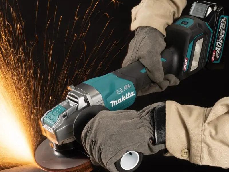 Makita GA044GZ lực cắt mạnh mẽ 