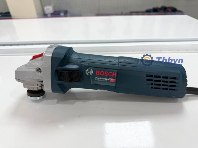 Bosch GWS 900-100 S mài cắt linh hoạt trên nhiều loại vật liệu