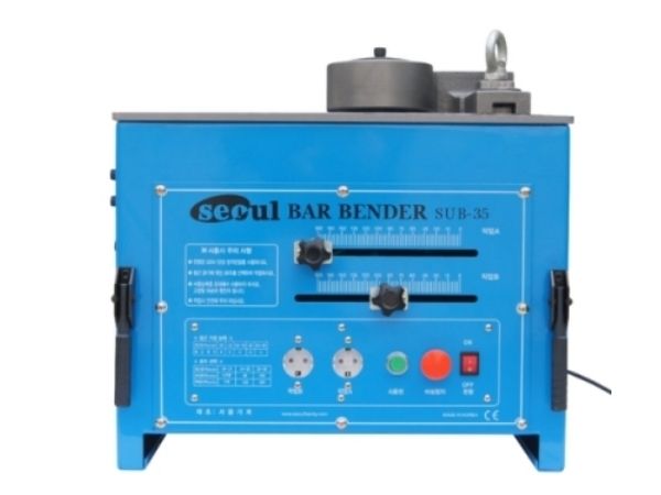 Seoul SUB-35 sở hữu hai trục uốn linh hoạt cho phép thiết lập hai góc uốn từ 0 - 180° 