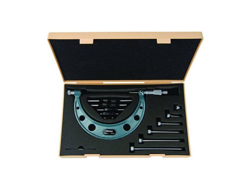 Hộp phụ kiện và panme Mitutoyo 104-135A
