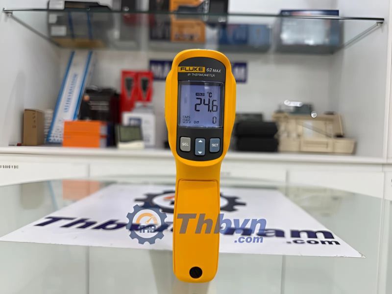 Súng đo nhiệt độ Fluke 62 Max với dải nhiệt rộng từ -30°C đến 500°C
