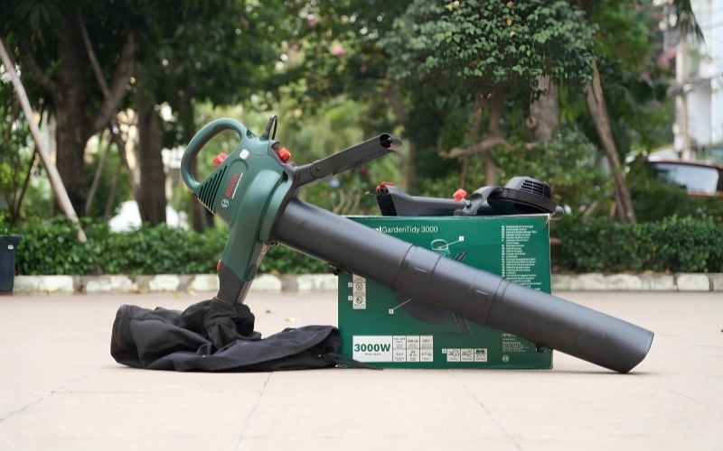 Máy thổi và hút Bosch Uni GardenTidy 3000