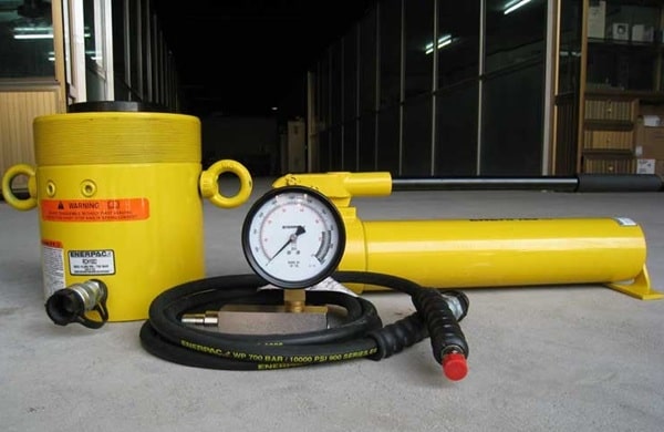 Kích thủy lực rỗng tâm một chiều