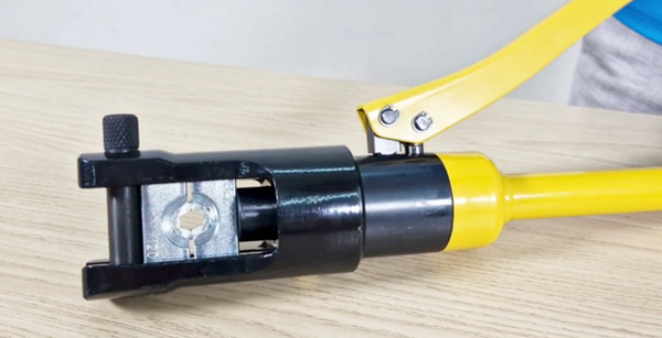 TLP HHY-300A ép nhanh, lực bấm mạnh