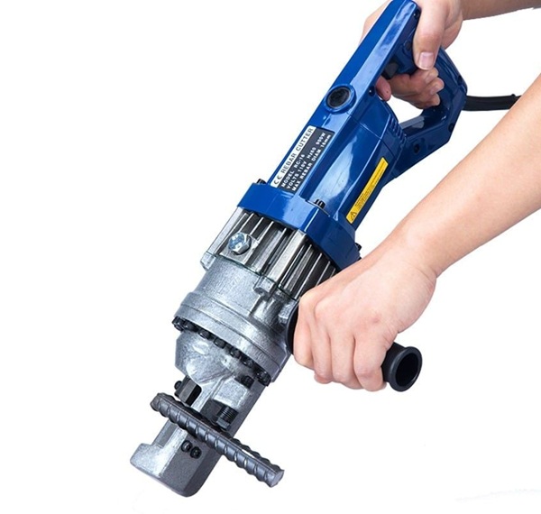 Máy cắt sắt thủy lực RC-22 thích hợp cho nhiều công việc thi công, xây dựng