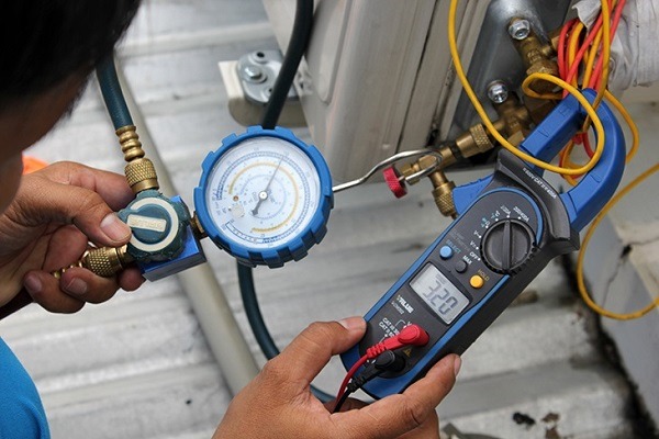 Cách đo gas máy lạnh (điều hòa) đúng kỹ thuật
