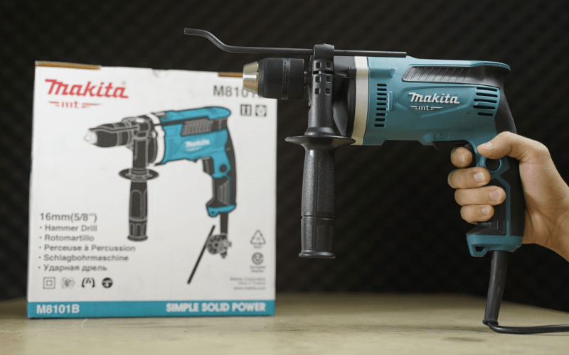 Thiết kế máy khoan Makita M8101B bền bỉ, chắc chắn