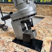 Máy đột lỗ thủy lực MHP-20