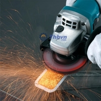Makita 9553NB mài cắt đa dạng các vật liệu 