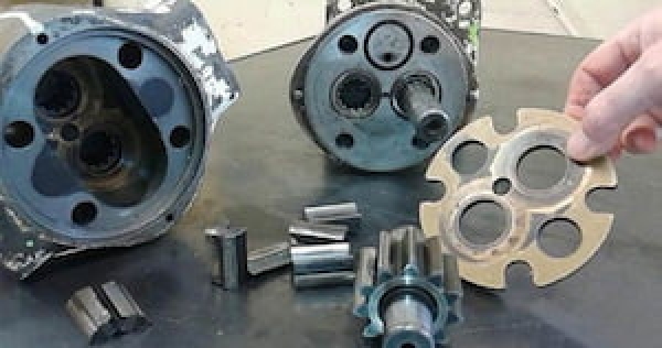 Nguyên nhân và cách khắc phục bơm thủy lực bị yếu