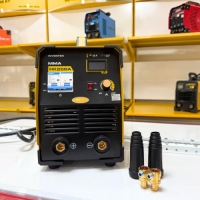 Mặt trước của máy hàn que Hồng Ký HK 250A